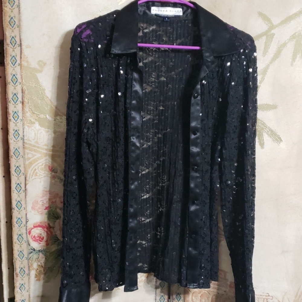 Women's Boston Proper  Black lace snd sequinned.